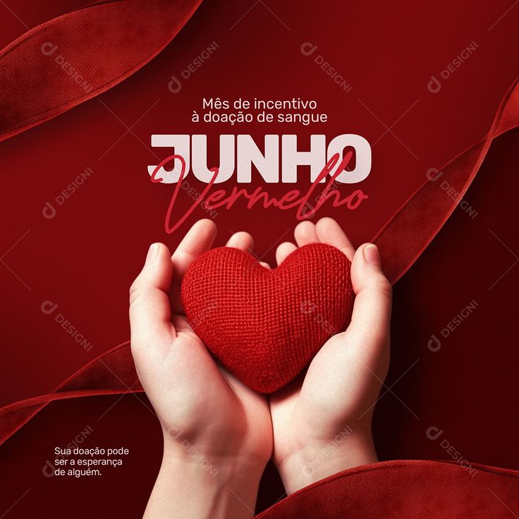 Imagem Junho Vermelho - mãos com coração